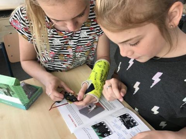 45.000 kinderen van de basisschool gaan op expeditie micro:bit